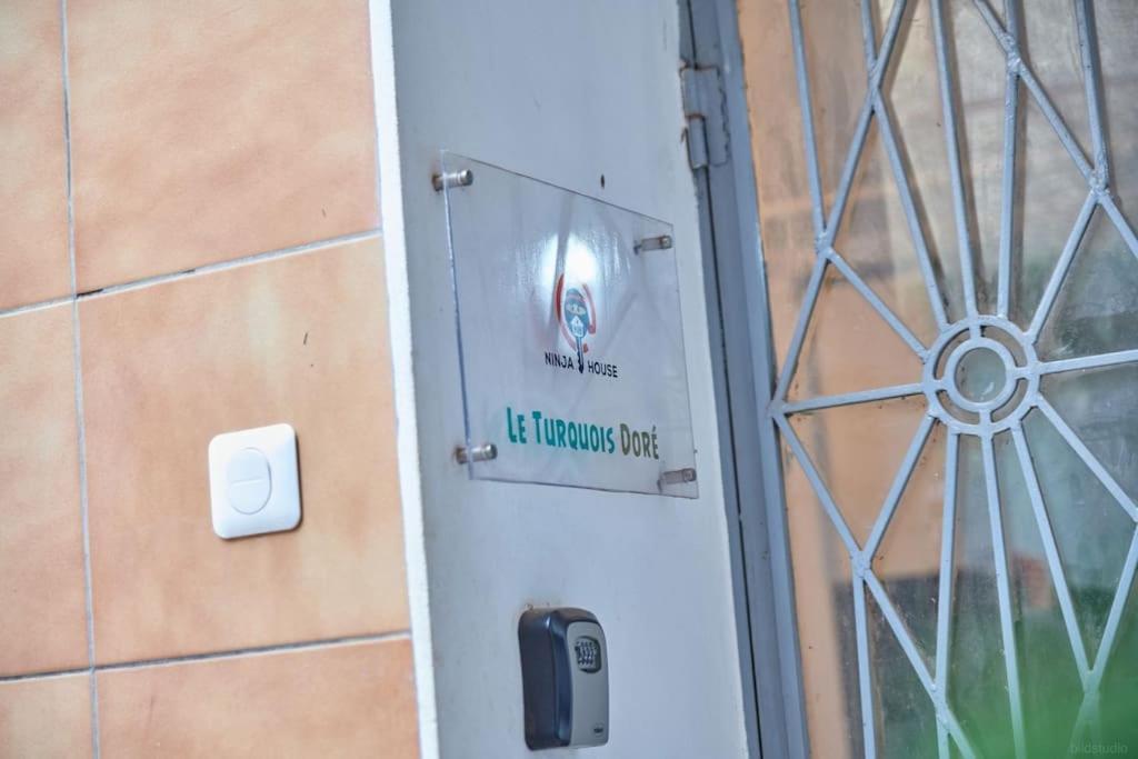 Ninja House Studio Chic Le Turquois Dore Yaounde Luaran gambar