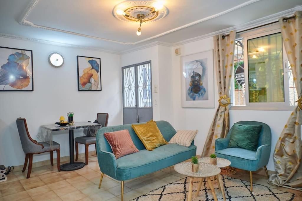 Ninja House Studio Chic Le Turquois Dore Yaounde Luaran gambar
